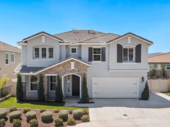 4650 Silent Knoll Dr, Fallbrook, CA 92028
