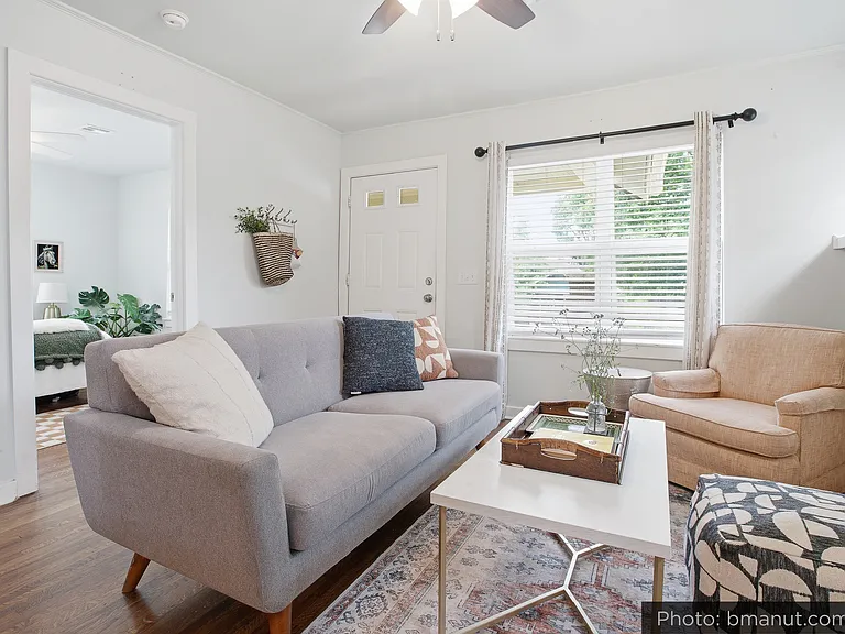 321 N Xenophon Ave — Photo 11