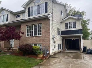 45 Sharrotts Rd FLOOR 2, Staten Island, NY 10309