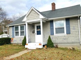 399 Old River Rd, Lincoln, RI 02838