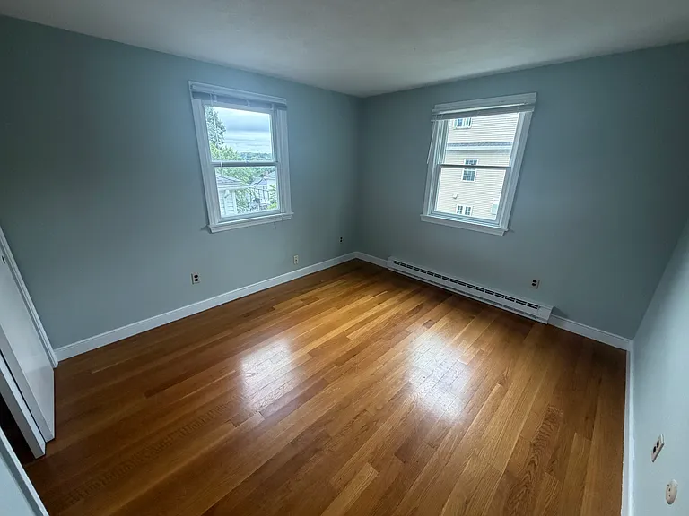 90 Sylvia St #2 — Photo 4
