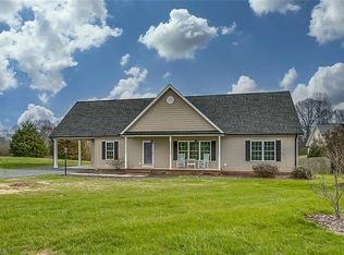 2483 Fairview Farm Rd, Asheboro, NC 27205