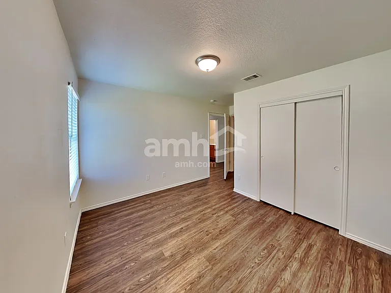 3427 Apache Meadows Dr — Photo 7