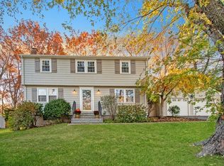 49 Briarwood Dr, Westwood, MA 02090