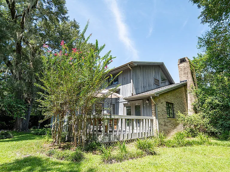 3724 Longchamp Cir — Photo 45