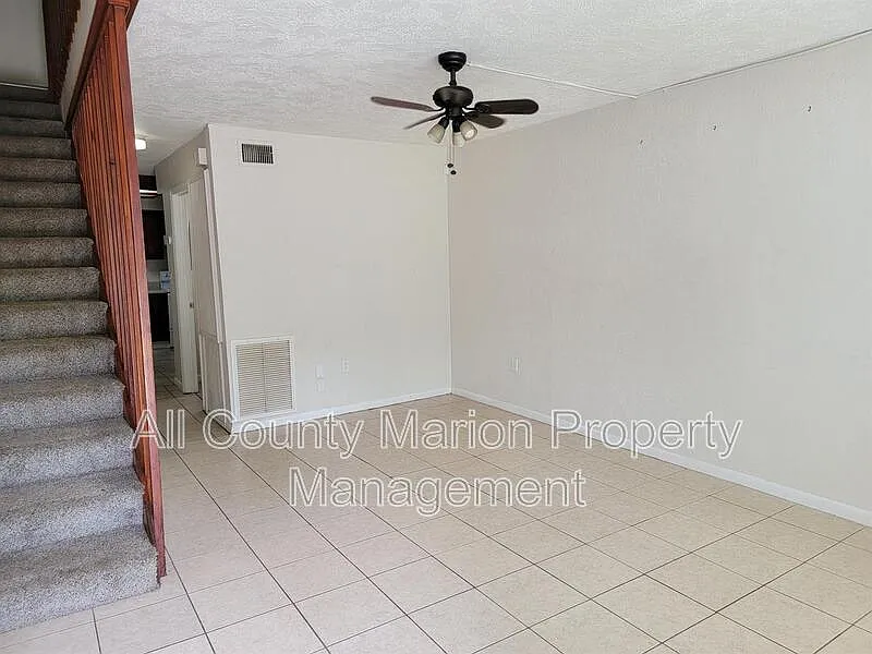 2 bed, 2.5 bath, 1055 sqft, $1,195 — Photo 2
