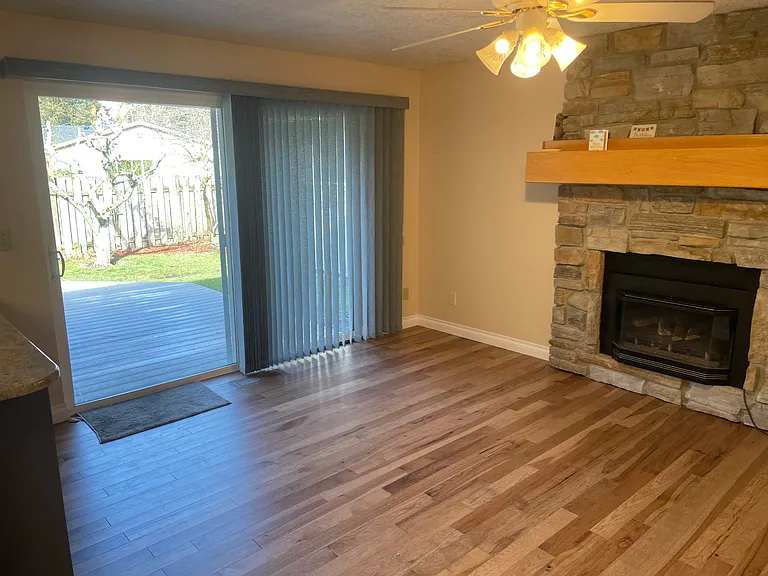 9875 SW Alsea Dr — Photo 9