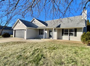 3263 Stonebridge Dr, Shiloh, IL 62221