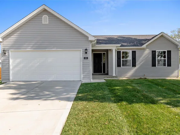 200 Stephen Trl, Wright City, MO 63390