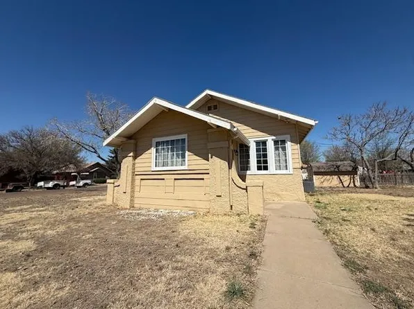 121 W 9th St, Liberal, KS 67901