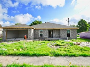 2701 Ivy Pl, Chalmette, LA 70043