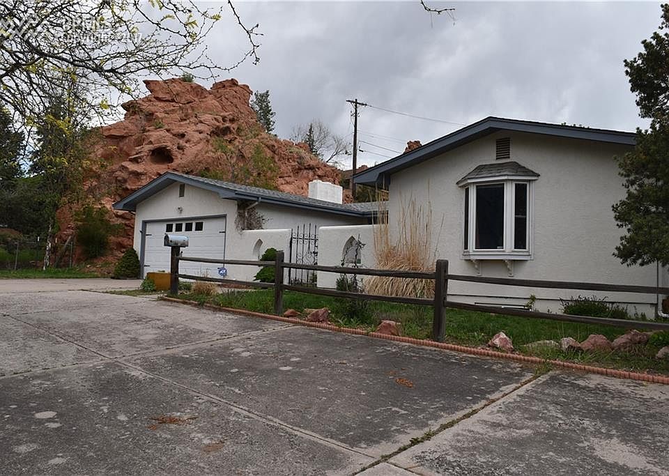 Stunning Curb Appeal!