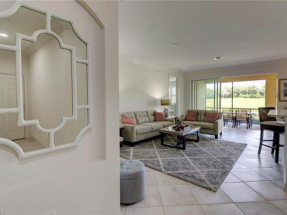 5th image of 10261 Glastonbury Cir APT 102