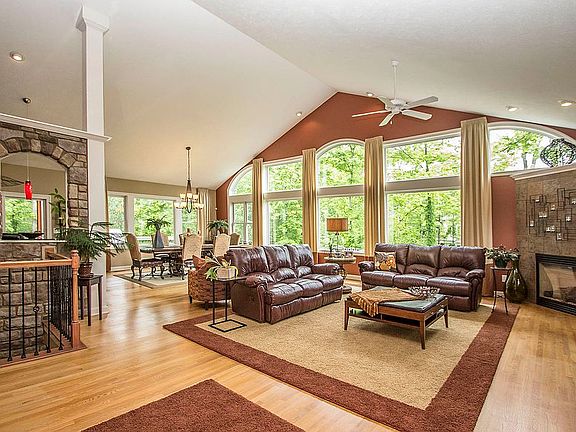 5th image of 10828 Brinsworth Drive