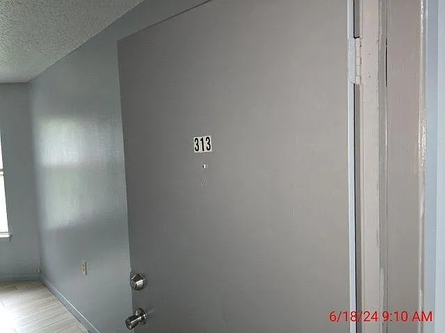 Unit Photo
