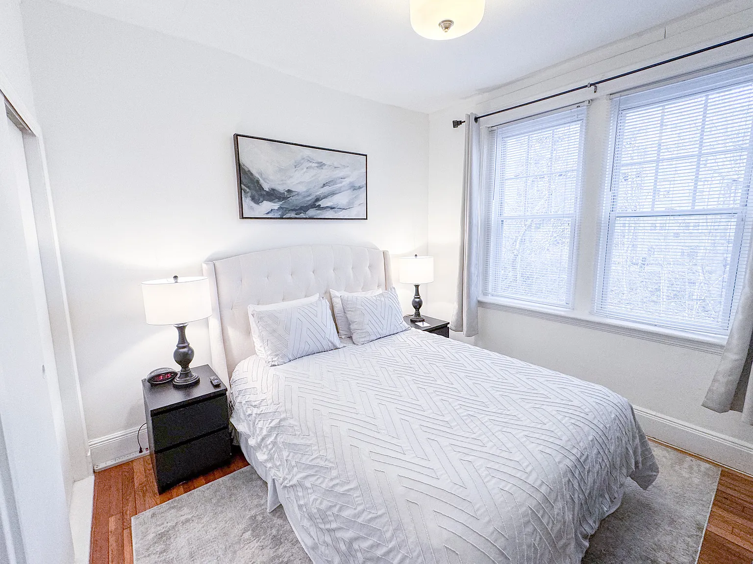 2 bed, 800 sqft, $5,000 — Photo 4