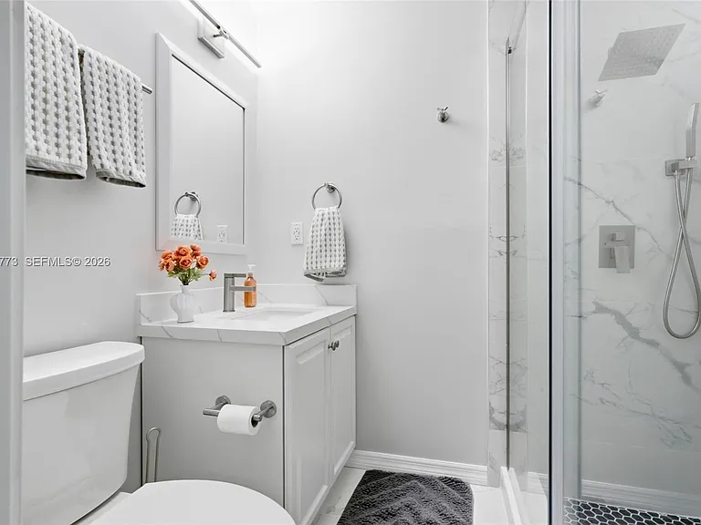 15845 SW 87th Ave — Photo 40