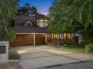 4031 Meadow Lark Dr, Calabasas, CA 91302