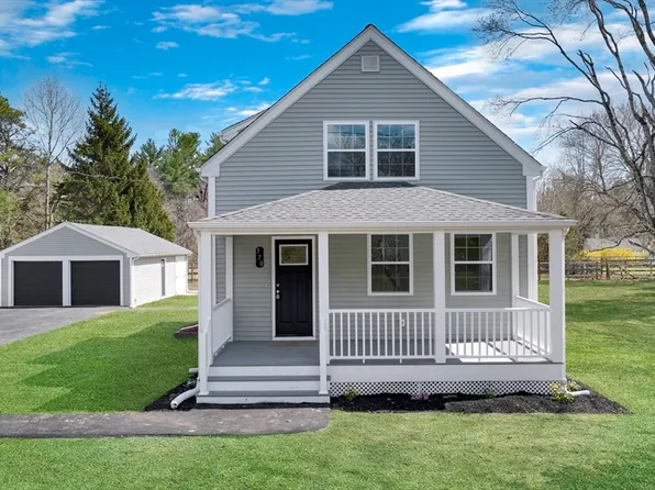 370 High St, Rochester, MA 02770