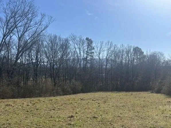 61852 County Road 609, Etowah, TN 37331