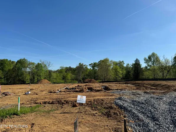 1824 Melton Meadows Dr, Maryville, TN 37803