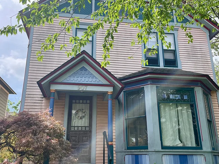 907 W Lovell St #4 — Photo 1