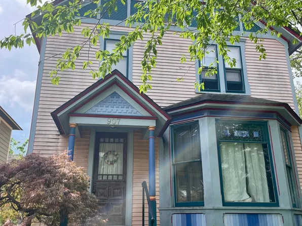 907 W Lovell St APT 4, Kalamazoo, MI 49007