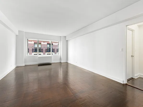 136 E 55th St, New York, NY