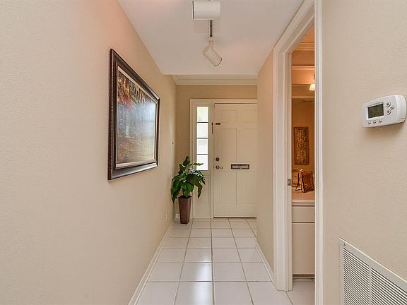 5th image of 6325 Del Monte Dr #102