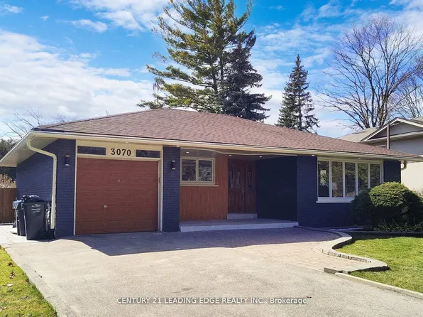 3070 Ohagan Dr, Mississauga, ON L5C 2C5