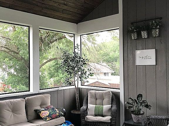 Screened Porch 