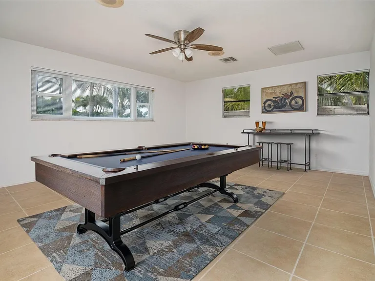 2504 Hibiscus Dr — Photo 9