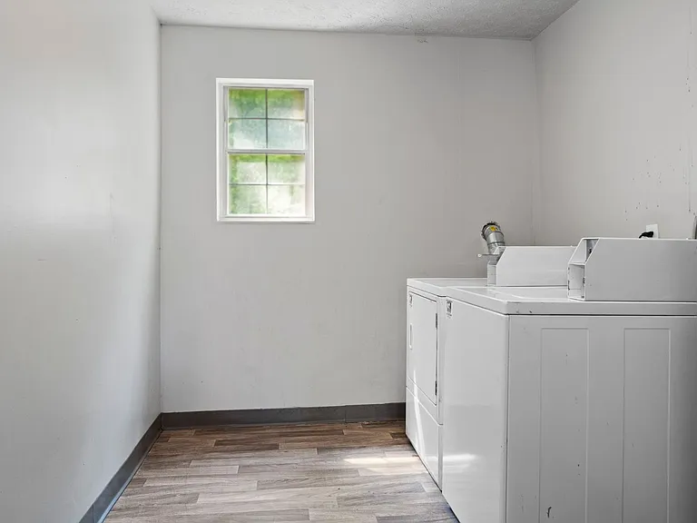 2303 Wyoming Ave — Photo 18