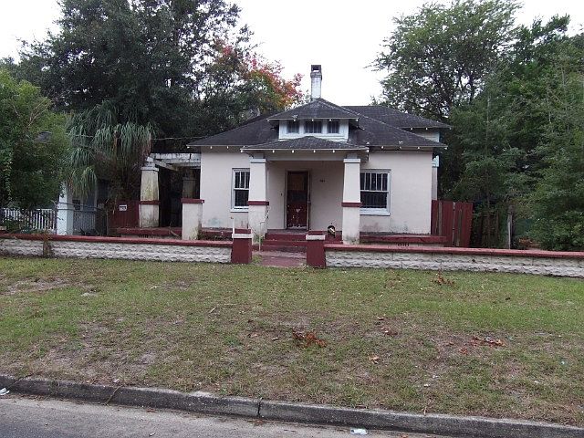 1st image of 540 Alder St