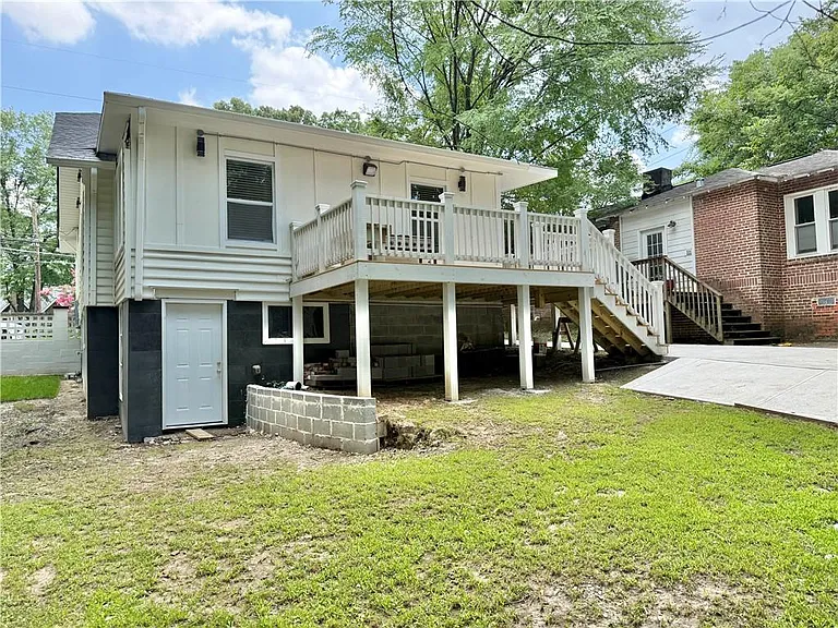 2194 Bolton Rd NW — Photo 34