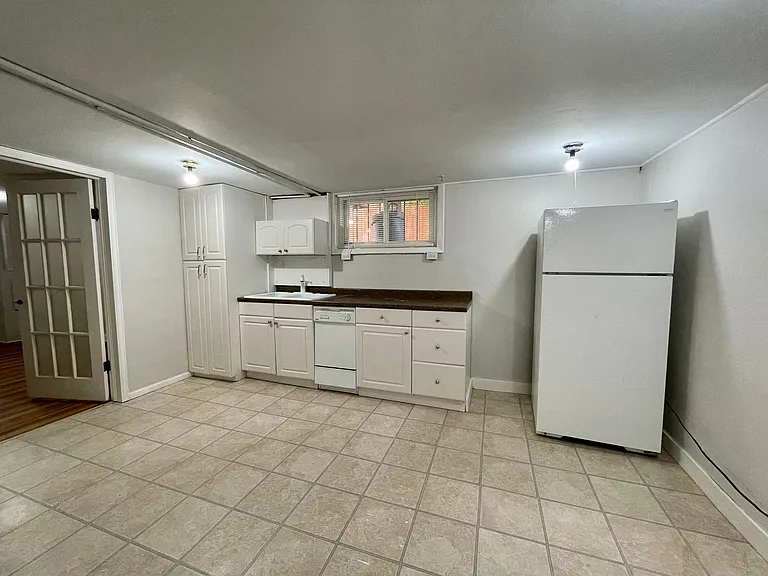 2231 S High St — Photo 29