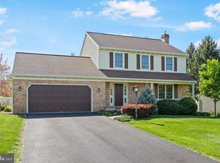 1300 Pennscott Dr, Landisville, PA 17538