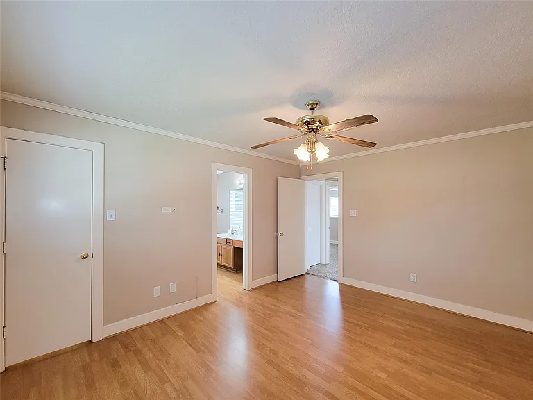 9607 Farrell Dr — Photo 30