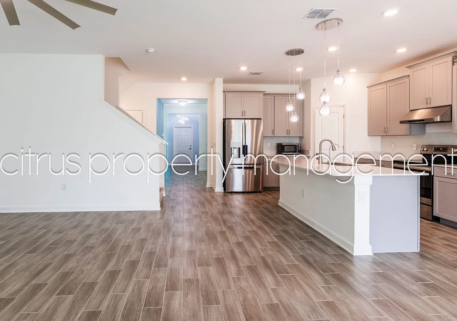 Immaculate, Beautifully Appointed, Spacious 5/3 in Tohoqua — Photo 3