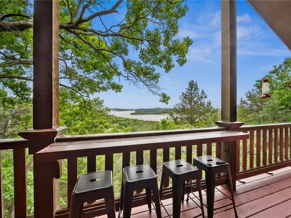 11390 Oak Leaf Cir, Garfield, AR 72732