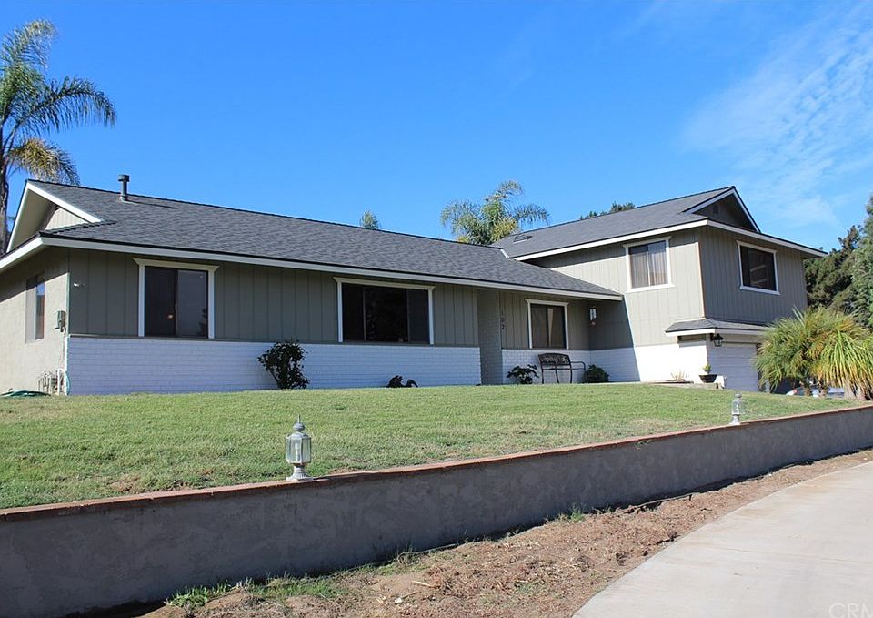 1st image of 102 El Cerrito Dr