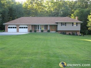 133 Ridgewood Dr, New Paris, PA 15554