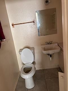 2nd image of 4208 Jacquelyn Dr