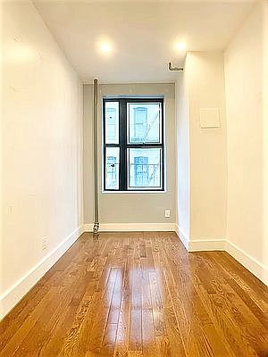 4th image of 538 W 159th St #33