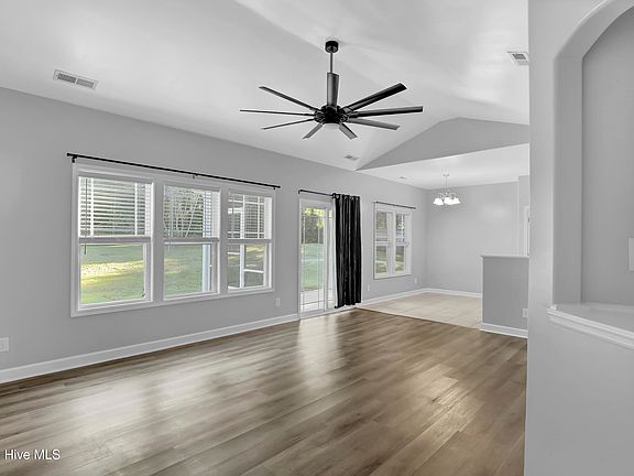 4th image of 114 Ridge View Drive