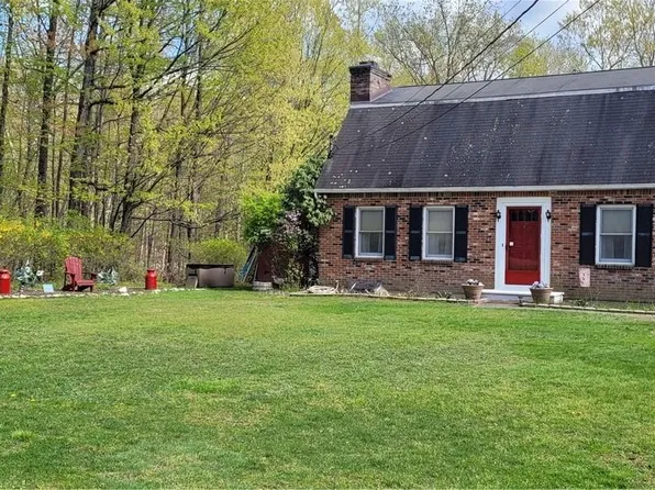 20 Sawyer Lane, Pine Bush, NY 12566