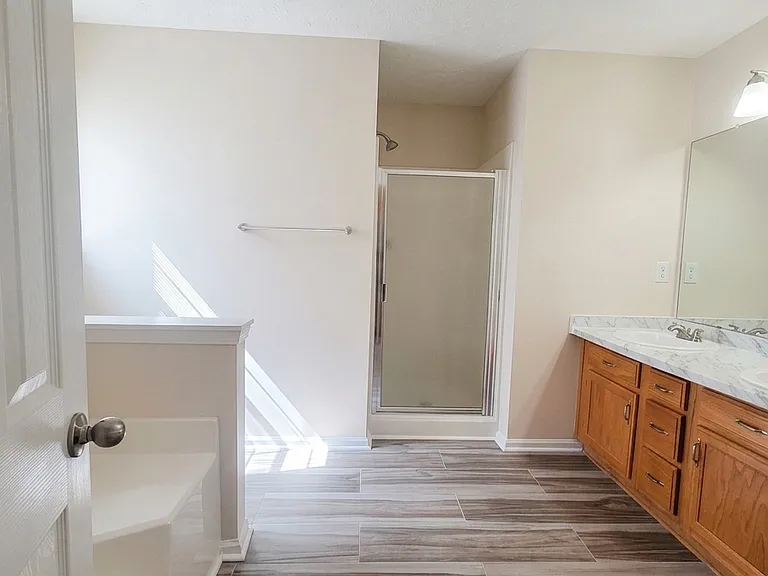 228 Solomon Dr — Photo 10