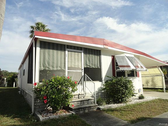 FRONT LANAI ENTRANCE