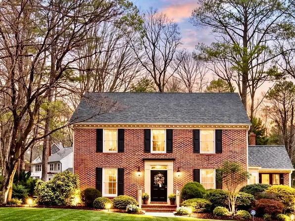 8304 N Crestwyck Ct, Raleigh, NC 27615