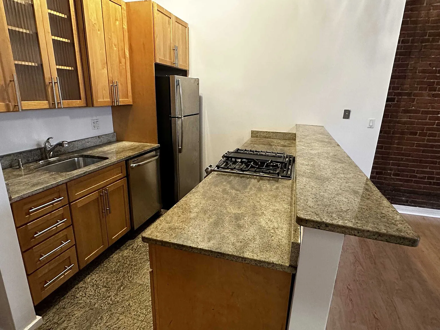 2 bed, $4,600 — Photo 2